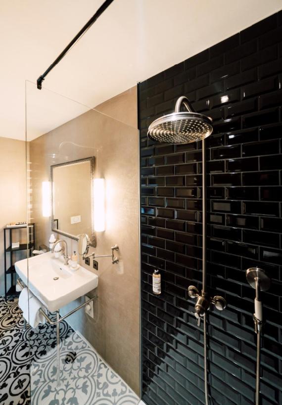 Blue City Boutique Hotel Baden Kültér fotó