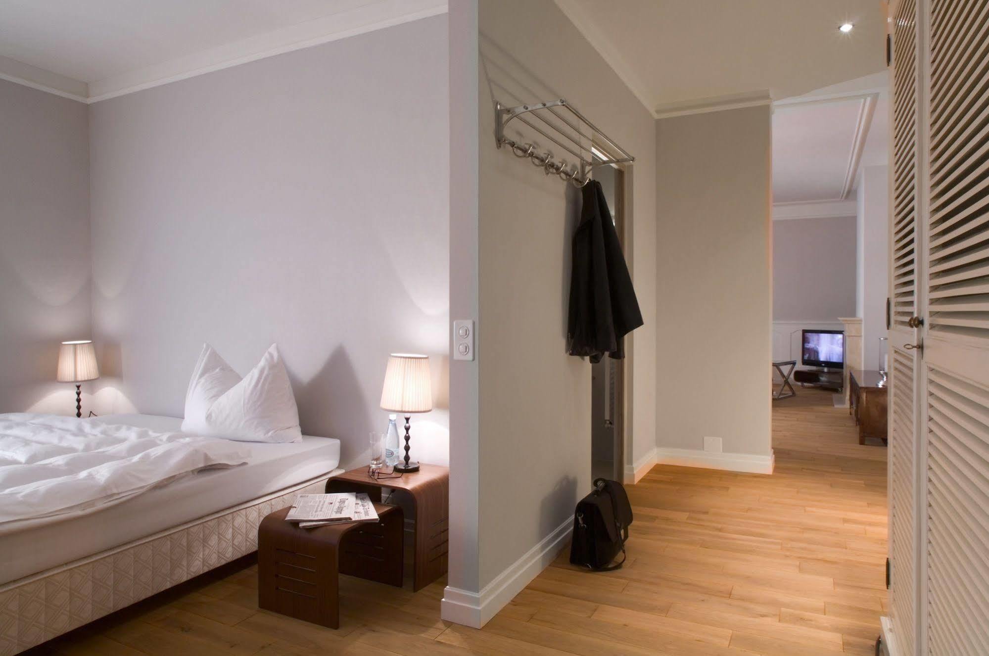 Blue City Boutique Hotel Baden Kültér fotó